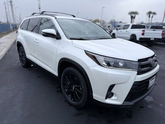 2019 Toyota Highlander SE