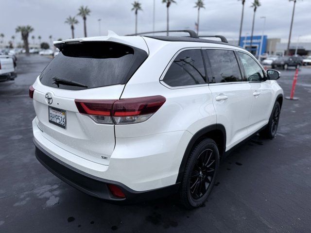 2019 Toyota Highlander SE