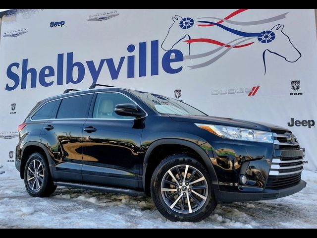 2019 Toyota Highlander SE