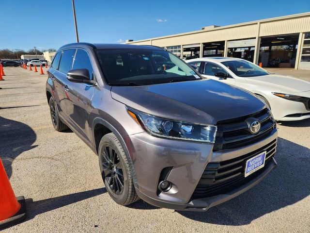 2019 Toyota Highlander SE