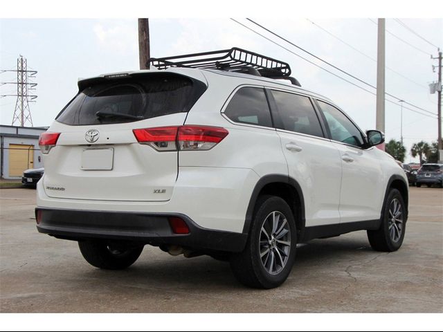 2019 Toyota Highlander SE