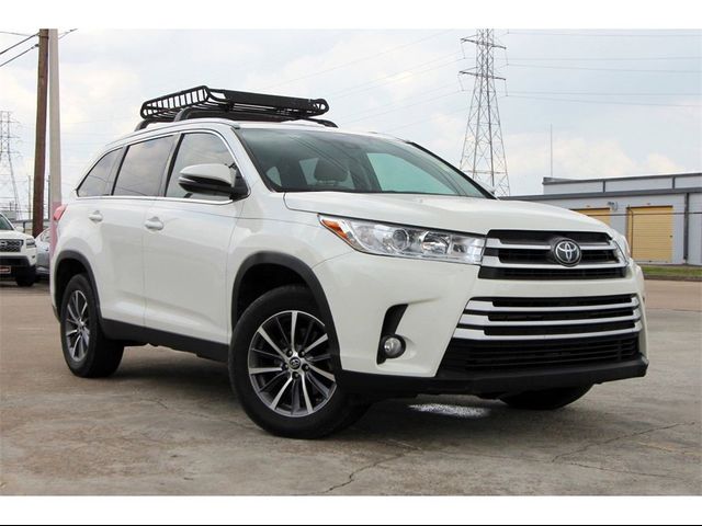 2019 Toyota Highlander SE