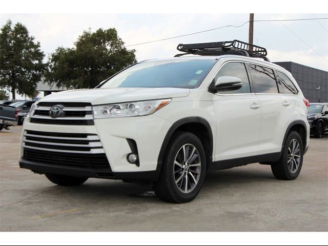 2019 Toyota Highlander SE