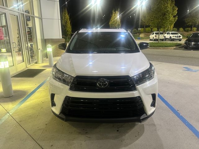 2019 Toyota Highlander SE