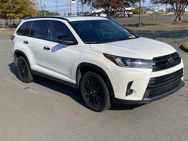 2019 Toyota Highlander SE