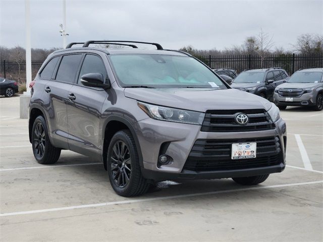 2019 Toyota Highlander SE