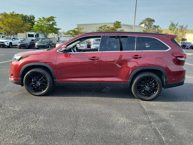 2019 Toyota Highlander SE