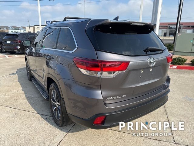 2019 Toyota Highlander SE