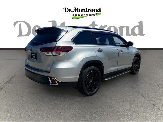 2019 Toyota Highlander SE