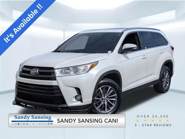 2019 Toyota Highlander SE