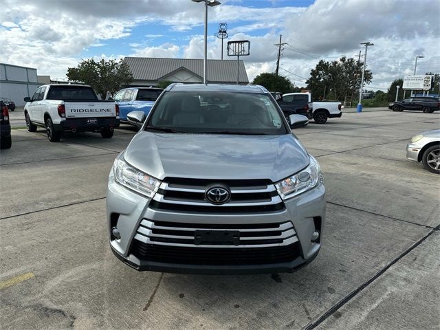 2019 Toyota Highlander SE