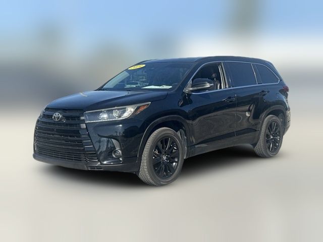 2019 Toyota Highlander SE