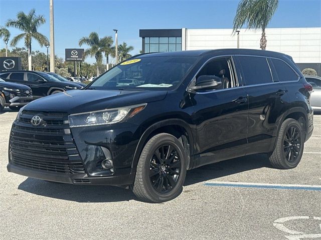 2019 Toyota Highlander SE