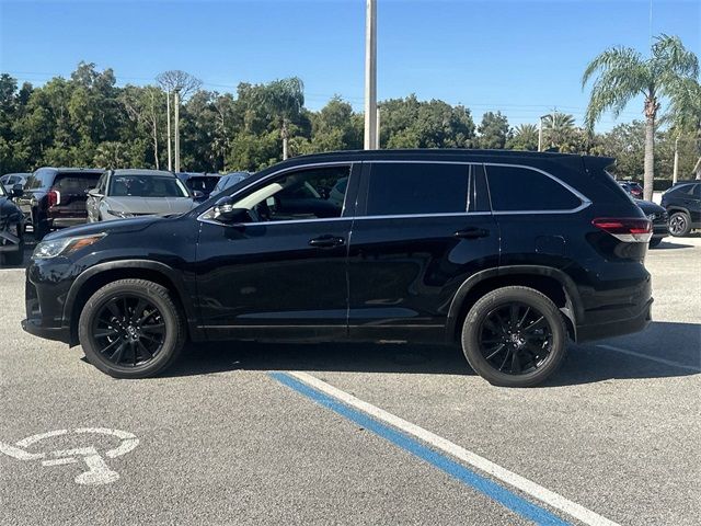 2019 Toyota Highlander SE