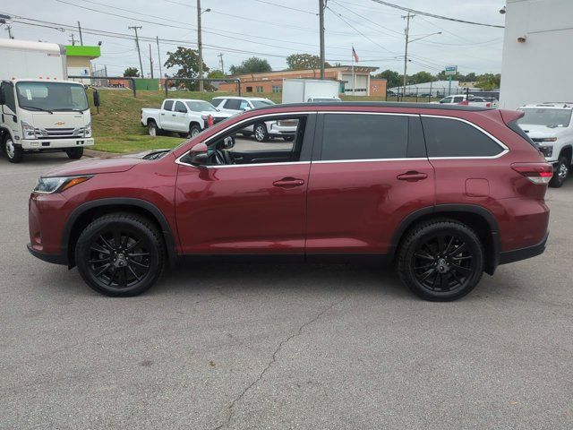 2019 Toyota Highlander SE