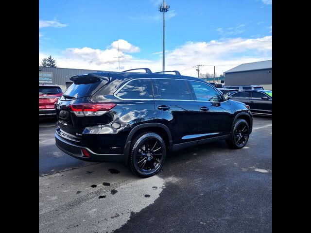 2019 Toyota Highlander SE