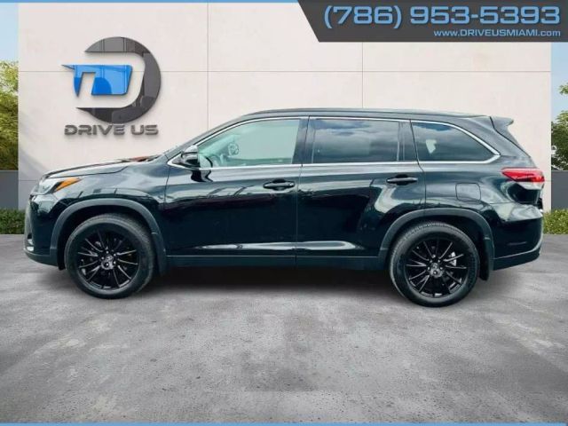 2019 Toyota Highlander SE