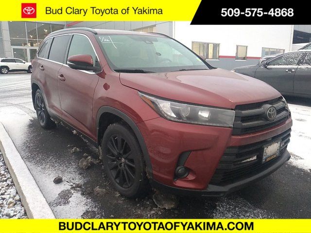 2019 Toyota Highlander SE