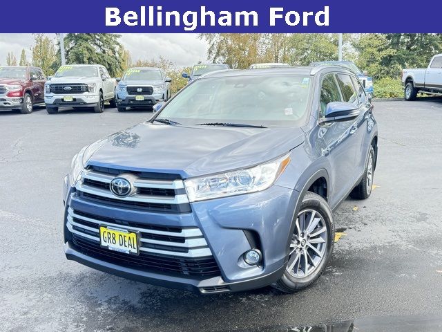 2019 Toyota Highlander SE