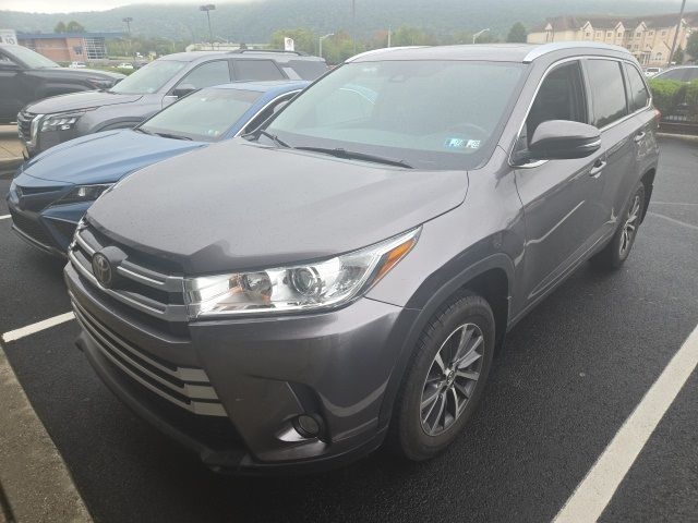 2019 Toyota Highlander 