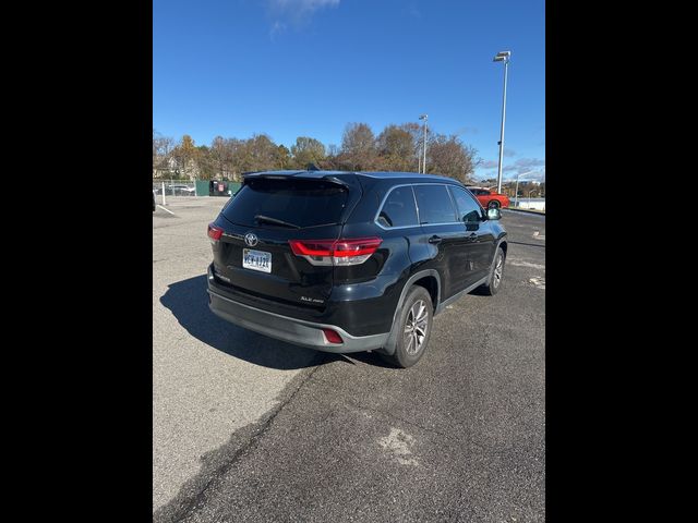 2019 Toyota Highlander ""