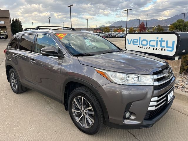 2019 Toyota Highlander SE