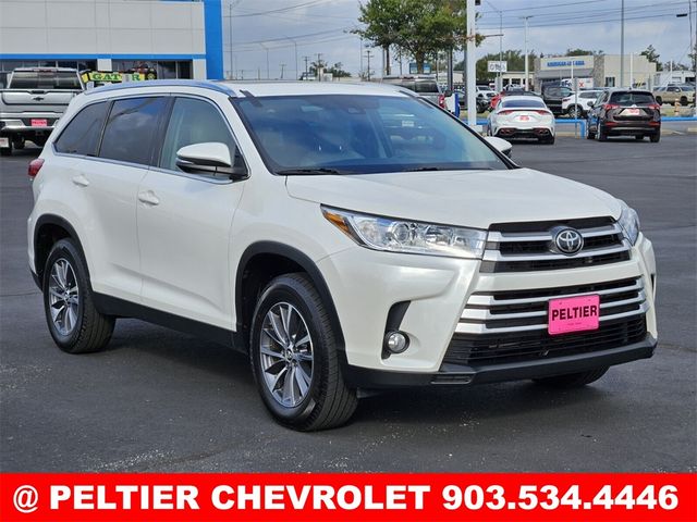 2019 Toyota Highlander SE