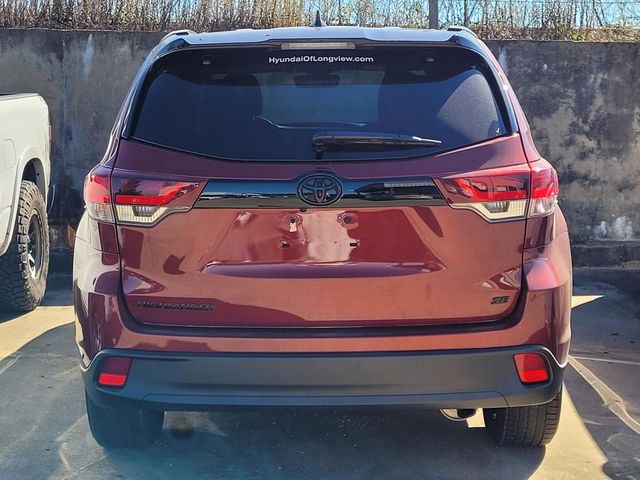 2019 Toyota Highlander SE