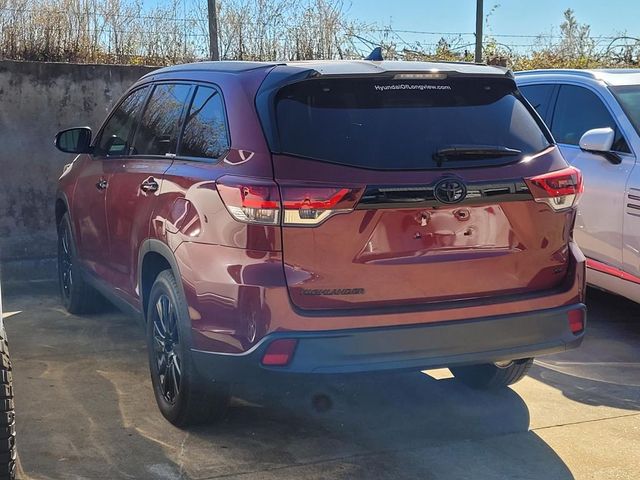 2019 Toyota Highlander SE