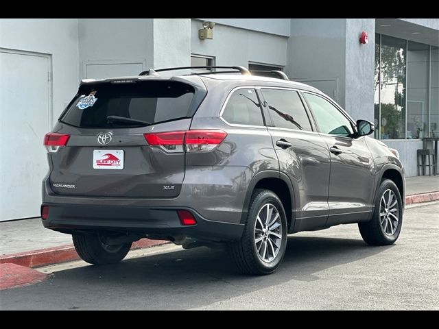 2019 Toyota Highlander 