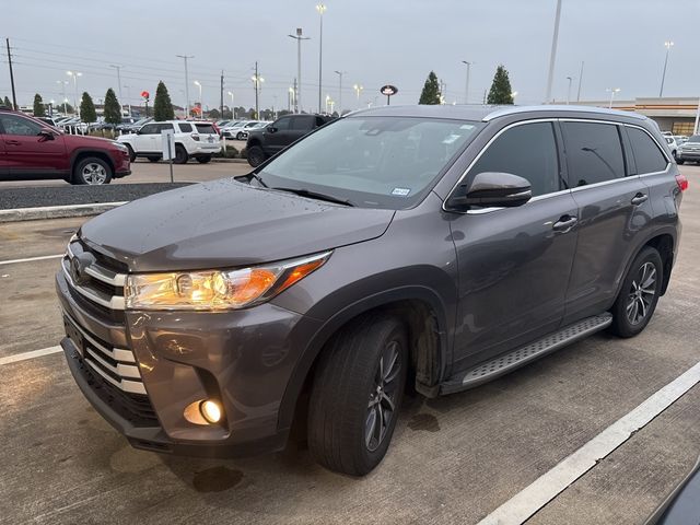 2019 Toyota Highlander 