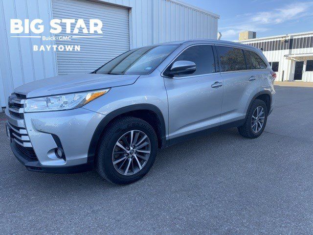 2019 Toyota Highlander 