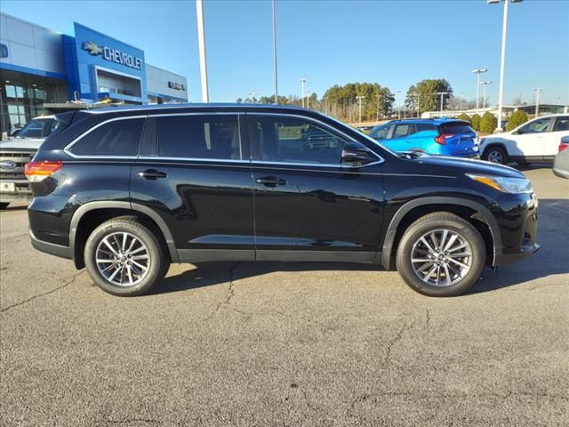 Used Toyota Highlander Near Me | Capital One Auto Navigator