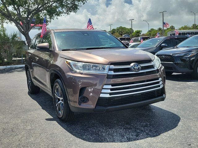 2019 Toyota Highlander LE