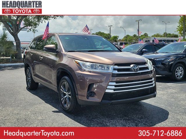 2019 Toyota Highlander LE