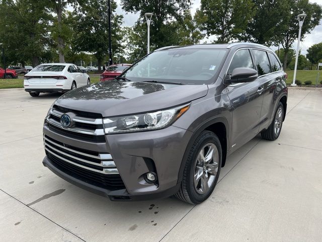 2019 Toyota Highlander 