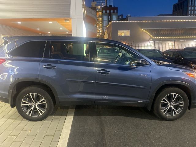 2019 Toyota Highlander Hybrid LE