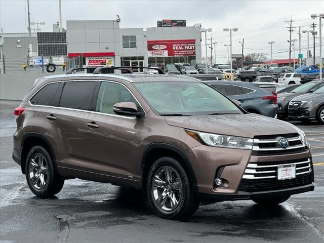 2019 Toyota Highlander Hybrid Limited Platinum