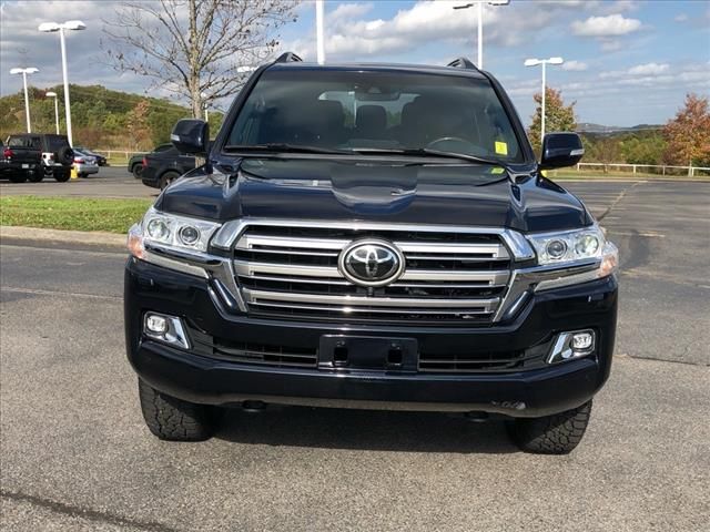 2019 Toyota Land Cruiser Base