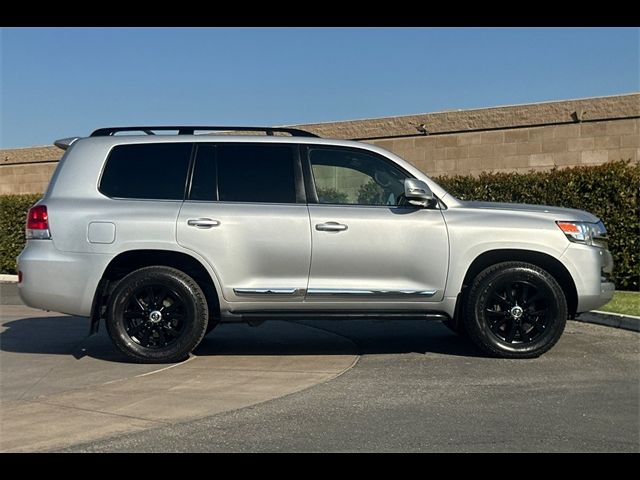 2019 Toyota Land Cruiser Base