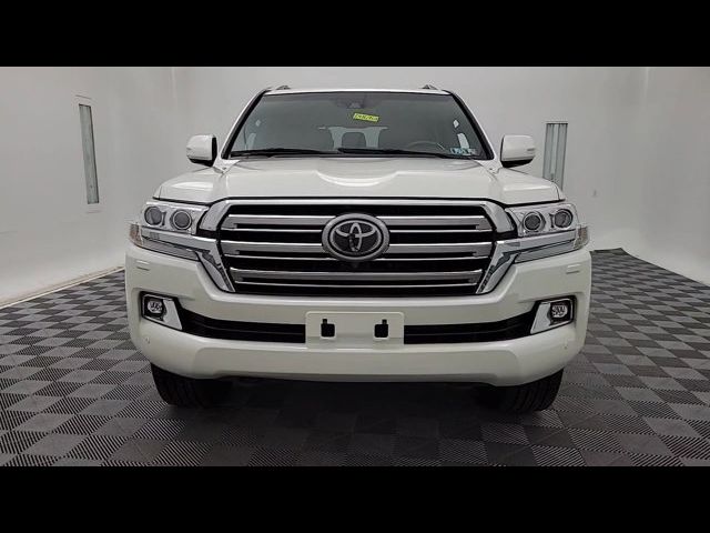 2019 Toyota Land Cruiser Base