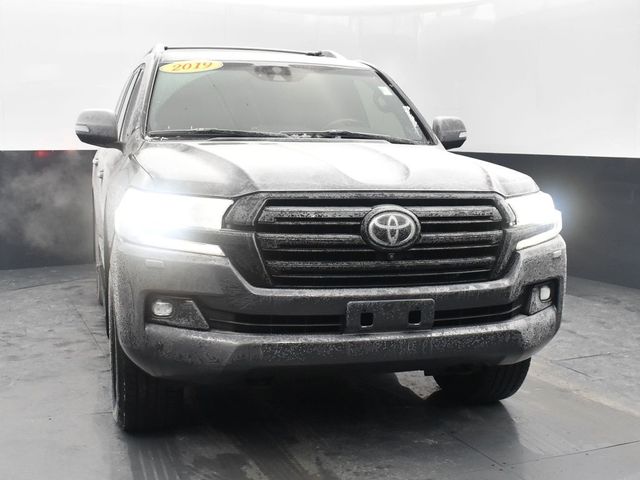 2019 Toyota Land Cruiser Base