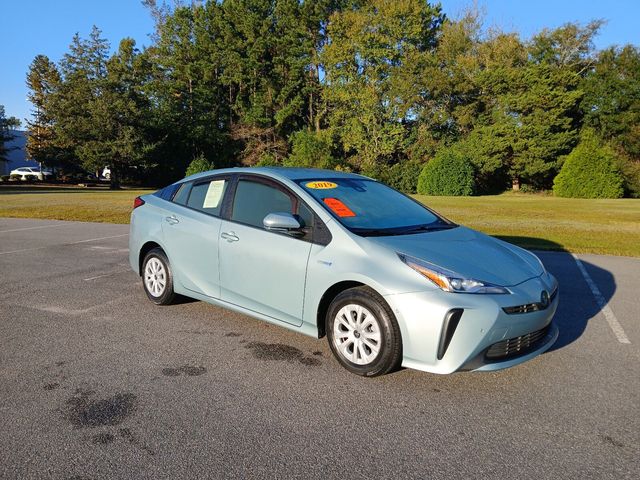 2019 Toyota Prius LE