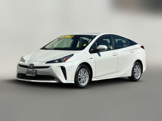 2019 Toyota Prius LE