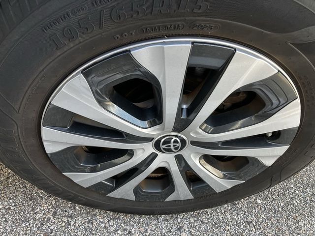 2019 Toyota Prius LE