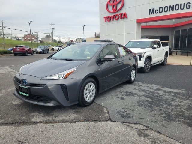 2019 Toyota Prius LE