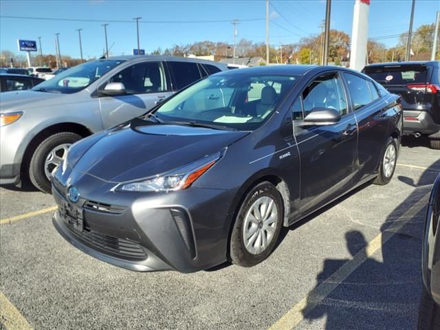 2019 Toyota Prius L Eco