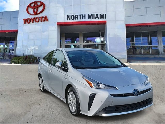 2019 Toyota Prius LE