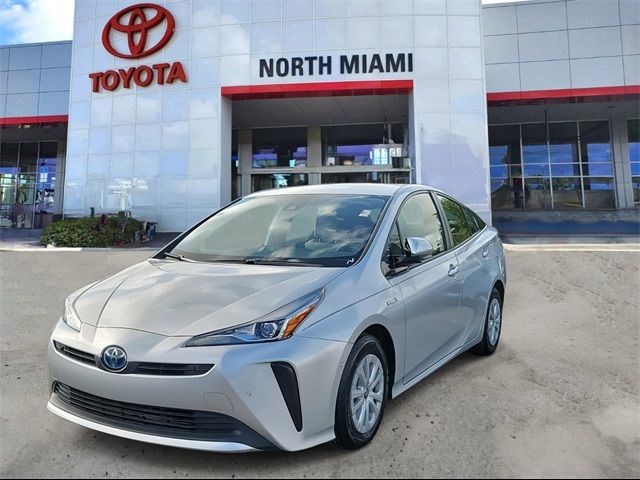 2019 Toyota Prius LE