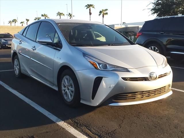 2019 Toyota Prius LE